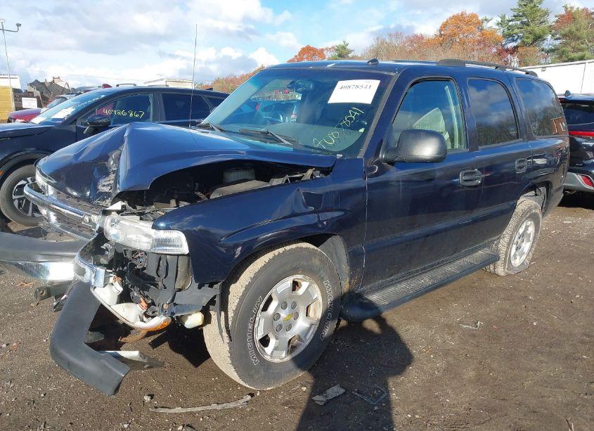 Photo 2 of 2005 Chevrolet Tahoe LS (VIN 1GNEK13T55J222764)