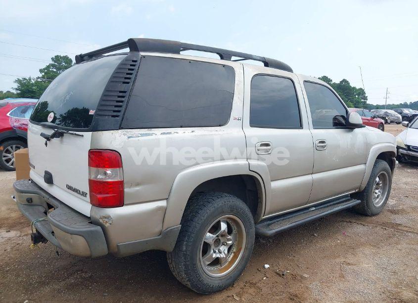 Photo 4 of 2005 Chevrolet Tahoe Z71 (VIN 1GNEK13T55R108667)