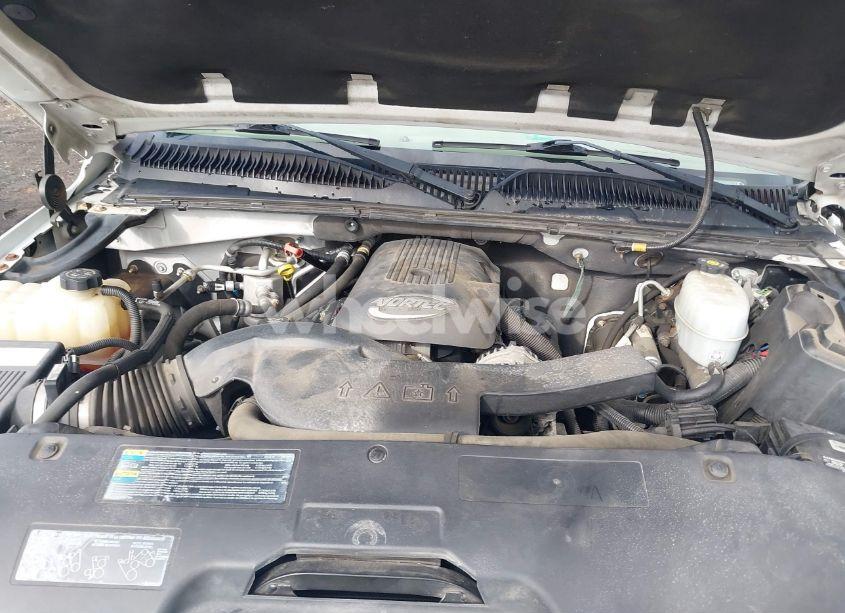 Photo 10 of 2005 Chevrolet Tahoe LT (VIN 1GNEK13T55R192411)