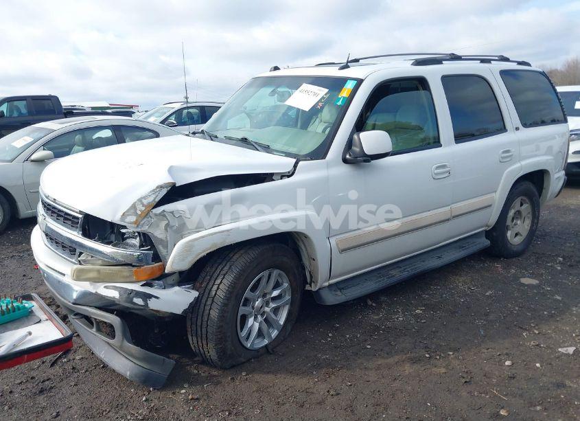 Photo 2 of 2005 Chevrolet Tahoe LT (VIN 1GNEK13T55R192411)