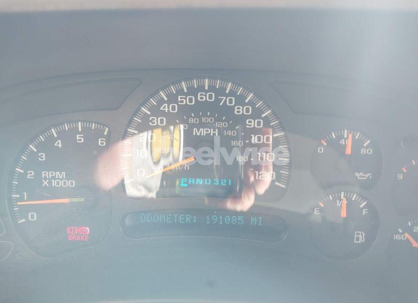 Photo 7 of 2005 Chevrolet Tahoe LT (VIN 1GNEK13T55R192411)