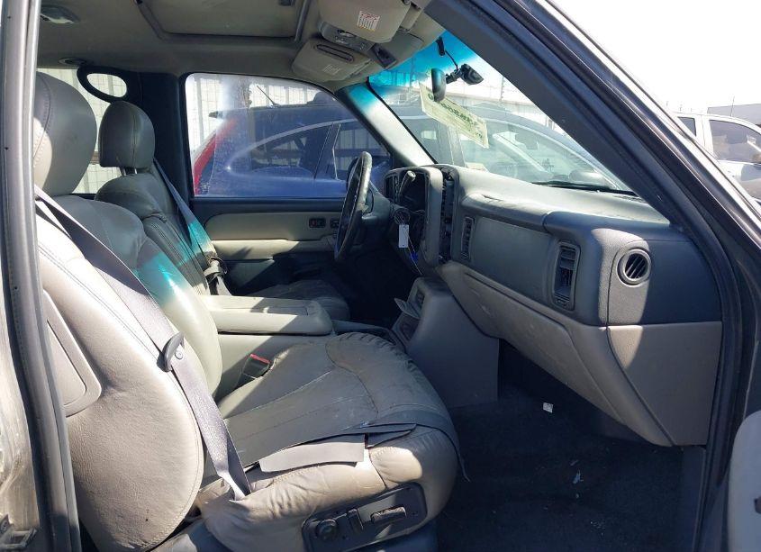 Photo 5 of 2000 Chevrolet Tahoe ALL NEW LT (VIN 1GNEK13T5YJ107747)