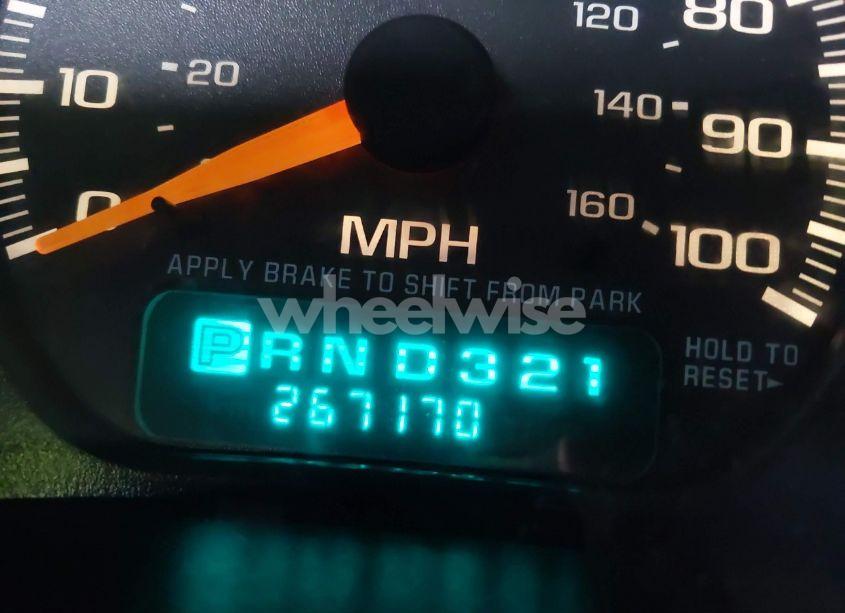 Photo 15 of 2001 Chevrolet Tahoe K1500 (VIN 1GNEK13T61J232455)