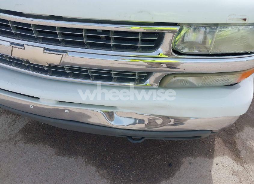 Photo 6 of 2004 Chevrolet Tahoe LT (VIN 1GNEK13T64J172388)