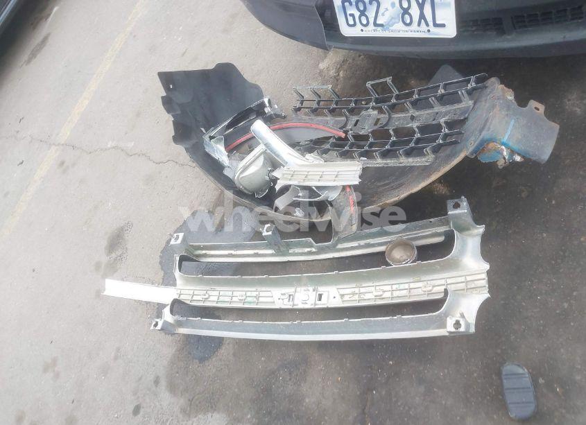 Photo 12 of 2004 Chevrolet Tahoe LT (VIN 1GNEK13T64R142485)