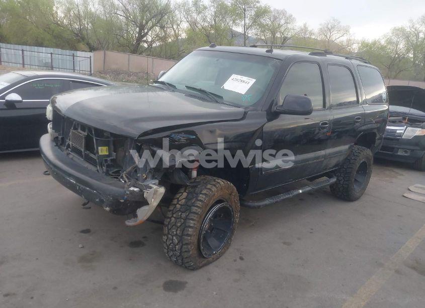 Photo 2 of 2004 Chevrolet Tahoe LT (VIN 1GNEK13T64R142485)