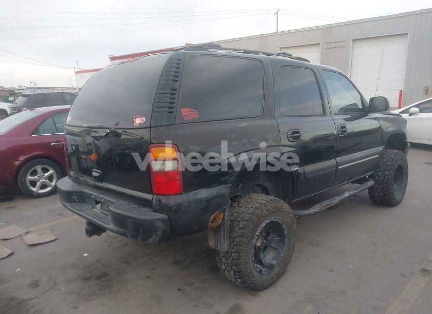 Photo 4 of 2004 Chevrolet Tahoe LT (VIN 1GNEK13T64R142485)