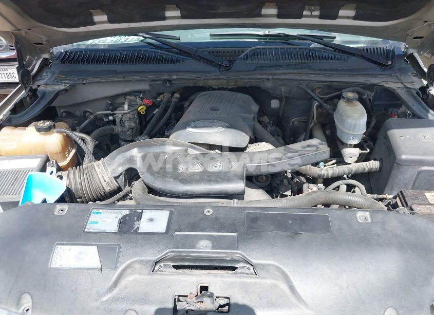 Photo 9 of 2004 Chevrolet Tahoe LS (VIN 1GNEK13T64R160193)