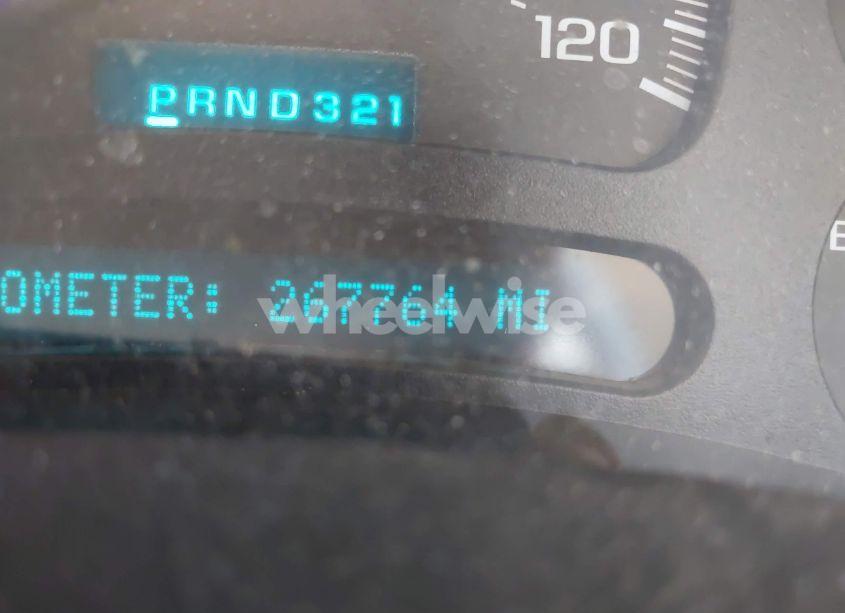 Photo 6 of 2004 Chevrolet Tahoe LS (VIN 1GNEK13T64R160193)