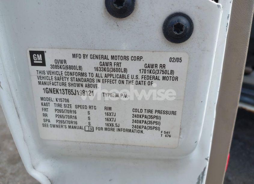 Photo 9 of 2005 Chevrolet Tahoe LS (VIN 1GNEK13T65J198121)