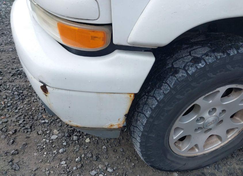 Photo 6 of 2005 Chevrolet Tahoe Z71 (VIN 1GNEK13T65R107592)