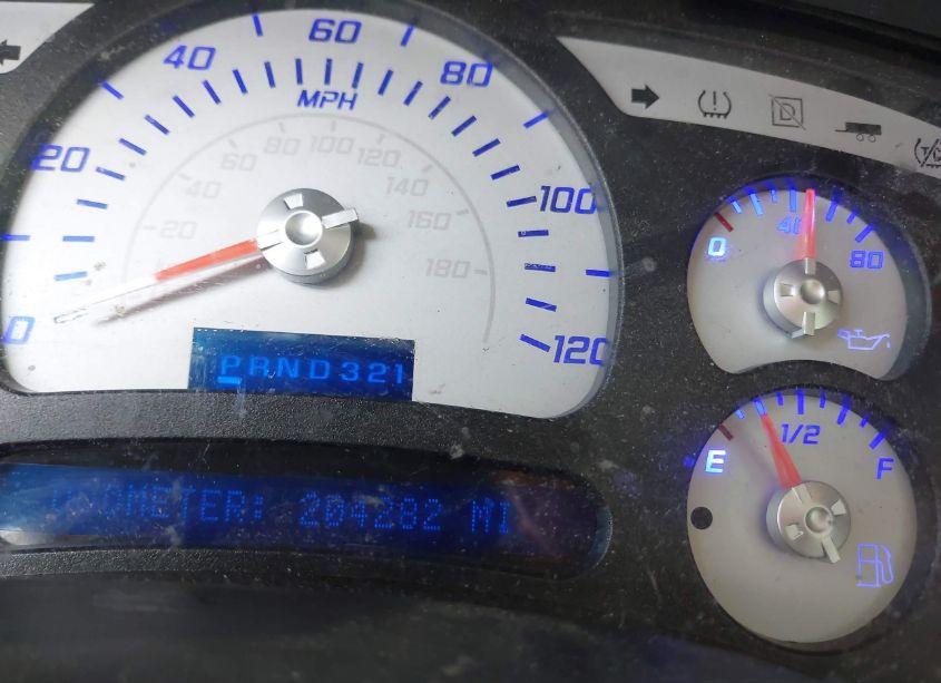 Photo 7 of 2005 Chevrolet Tahoe Z71 (VIN 1GNEK13T65R107592)