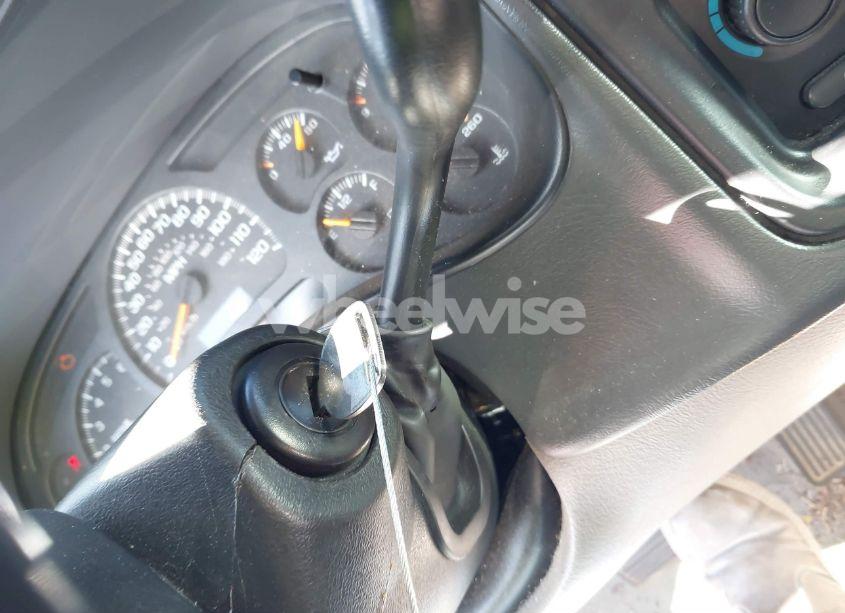 Photo 11 of 2005 Chevrolet Tahoe Z71 (VIN 1GNEK13T65R246136)