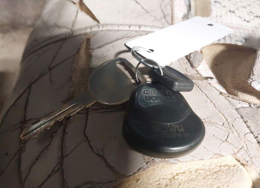 Photo 11 of 2000 Chevrolet Tahoe K1500 (VIN 1GNEK13T6YJ194820)