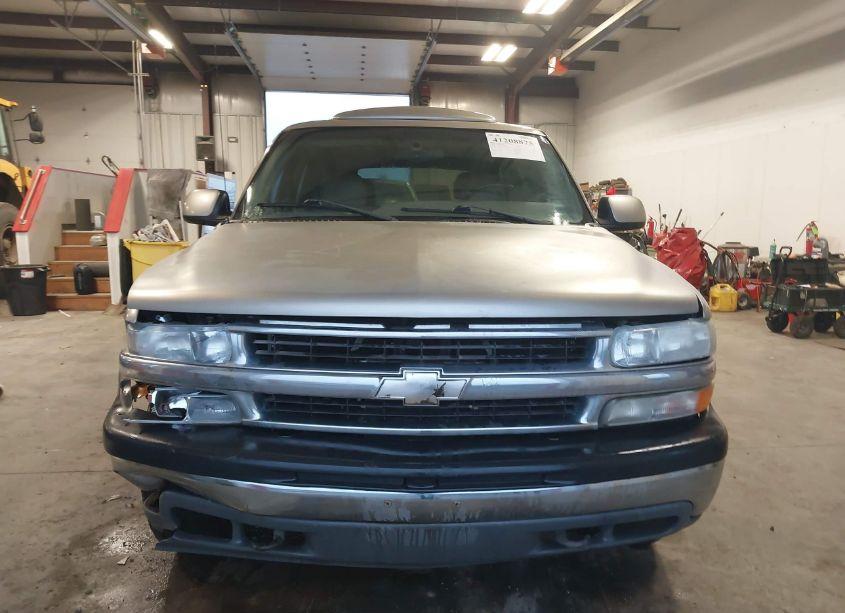 Photo 12 of 2000 Chevrolet Tahoe K1500 (VIN 1GNEK13T6YJ194820)