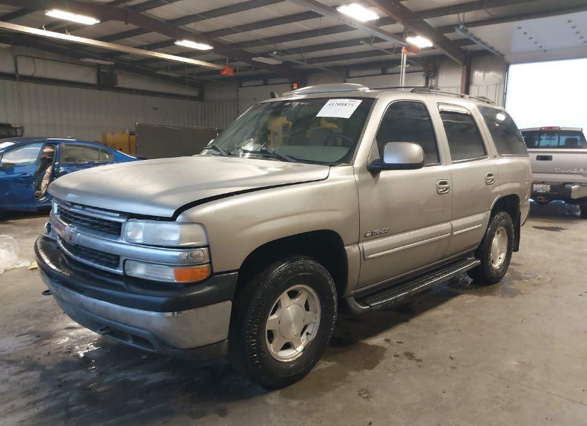 Photo 2 of 2000 Chevrolet Tahoe K1500 (VIN 1GNEK13T6YJ194820)