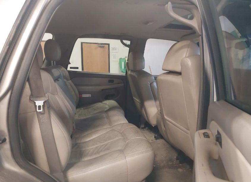 Photo 8 of 2000 Chevrolet Tahoe K1500 (VIN 1GNEK13T6YJ194820)