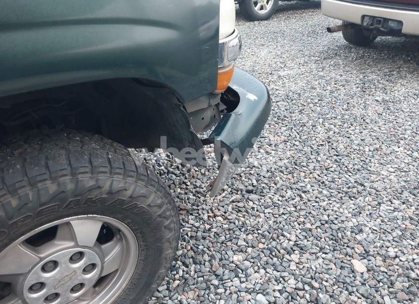 Photo 12 of 2001 Chevrolet Tahoe LT (VIN 1GNEK13T71J135491)