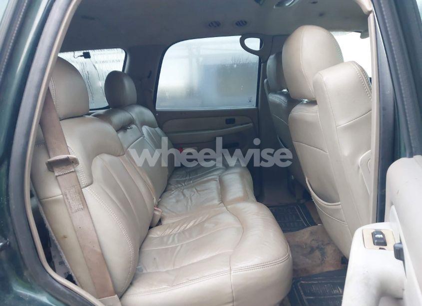 Photo 8 of 2001 Chevrolet Tahoe LT (VIN 1GNEK13T71J135491)