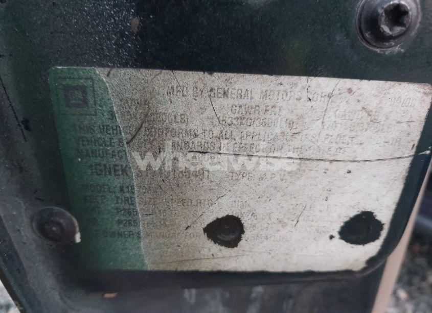 Photo 9 of 2001 Chevrolet Tahoe LT (VIN 1GNEK13T71J135491)