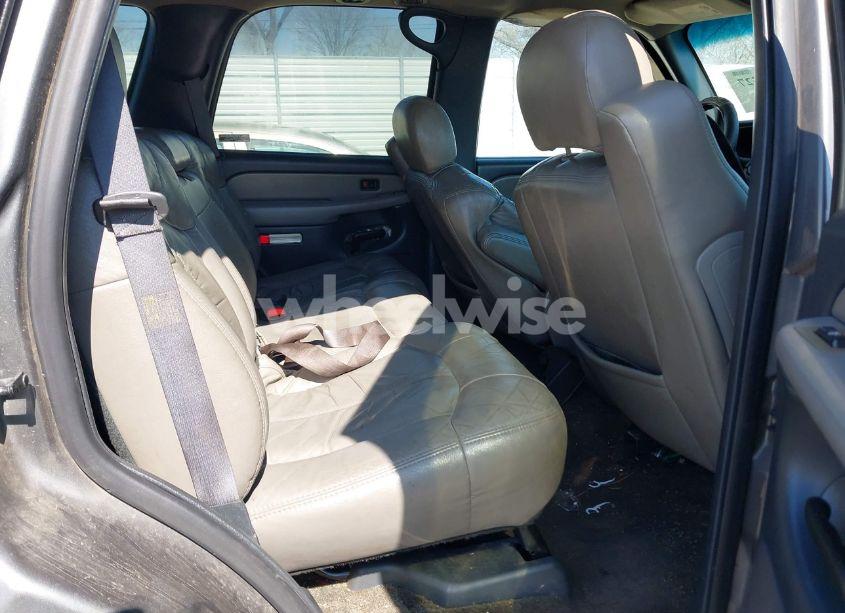 Photo 8 of 2001 Chevrolet Tahoe LS (VIN 1GNEK13T71J259468)