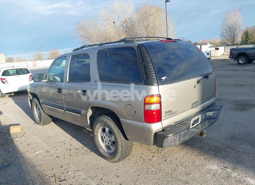 Photo 3 of 2001 Chevrolet Tahoe LS (VIN 1GNEK13T71J262435)