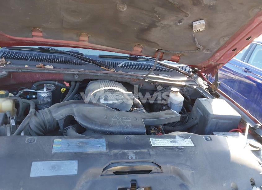 Photo 10 of 2001 Chevrolet Tahoe LS (VIN 1GNEK13T71J315151)