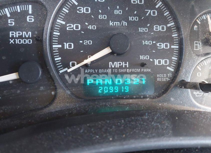 Photo 15 of 2001 Chevrolet Tahoe LS (VIN 1GNEK13T71J315151)