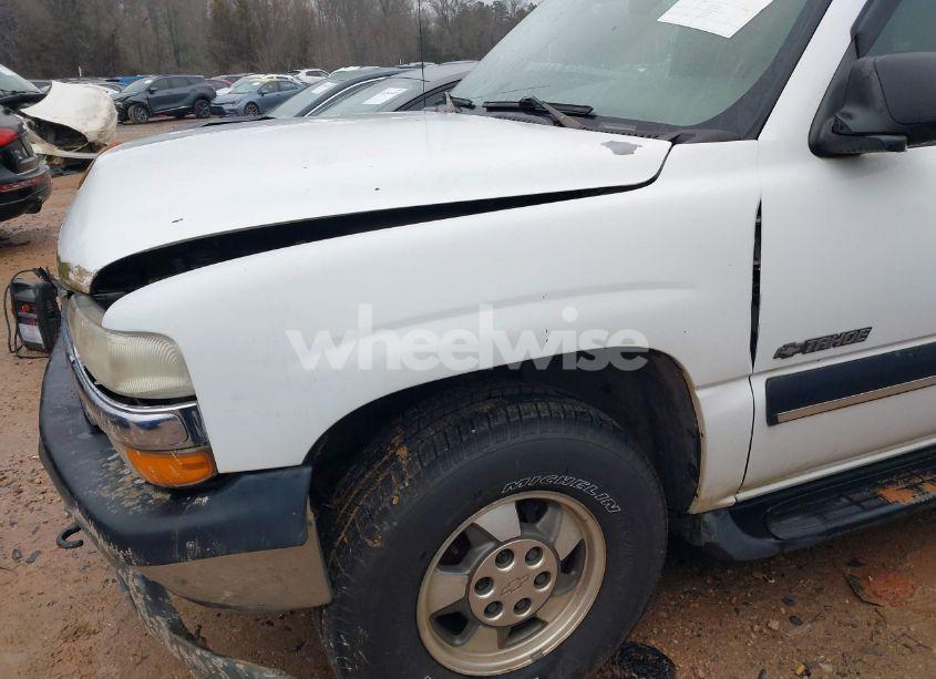 Photo 12 of 2001 Chevrolet Tahoe LS (VIN 1GNEK13T71R105926)