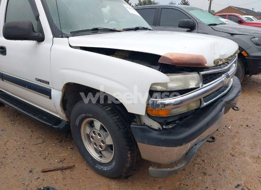 Photo 13 of 2001 Chevrolet Tahoe LS (VIN 1GNEK13T71R105926)