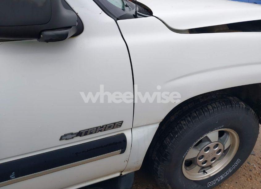 Photo 14 of 2001 Chevrolet Tahoe LS (VIN 1GNEK13T71R105926)