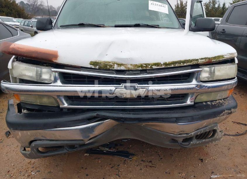 Photo 6 of 2001 Chevrolet Tahoe LS (VIN 1GNEK13T71R105926)