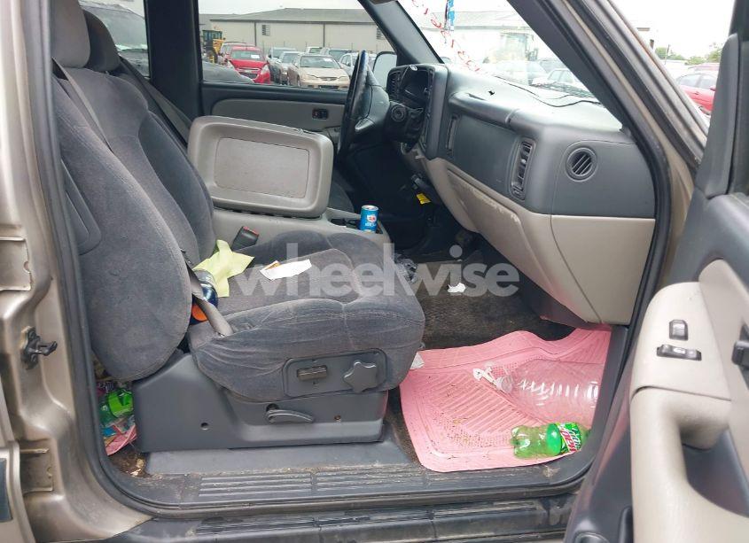 Photo 5 of 2001 Chevrolet Tahoe LS (VIN 1GNEK13T71R182375)