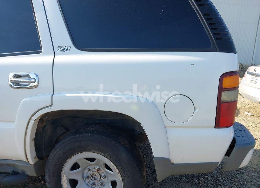 Photo 13 of 2001 Chevrolet Tahoe LS (VIN 1GNEK13T71R225256)