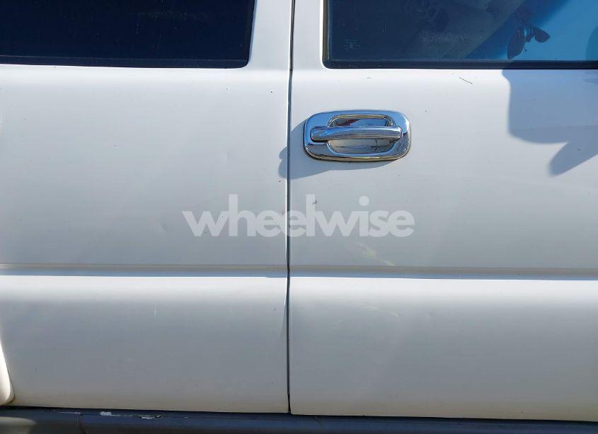 Photo 16 of 2001 Chevrolet Tahoe LS (VIN 1GNEK13T71R225256)