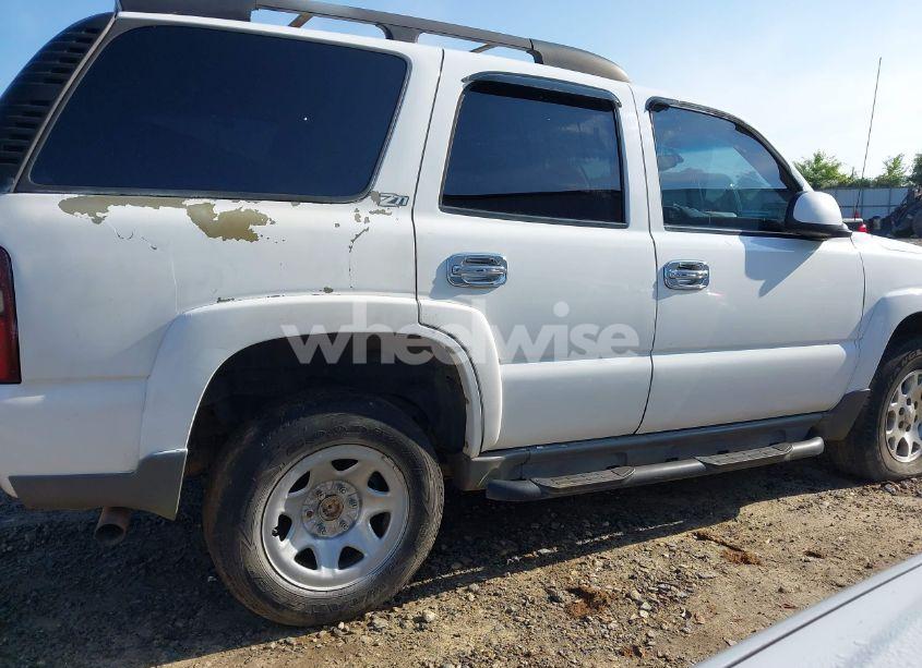 Photo 6 of 2001 Chevrolet Tahoe LS (VIN 1GNEK13T71R225256)