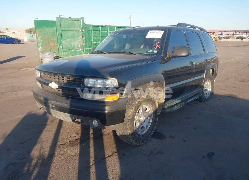Photo 2 of 2002 Chevrolet Tahoe Z71 (VIN 1GNEK13T72R259229)