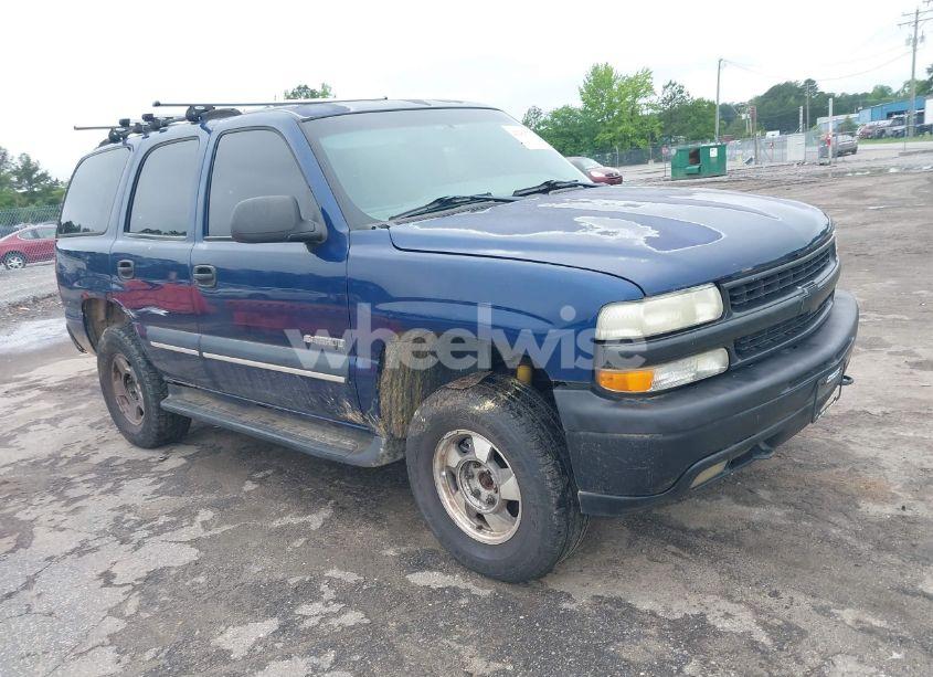 2003 Chevrolet Tahoe LS (VIN 1GNEK13T73J244424) main photo