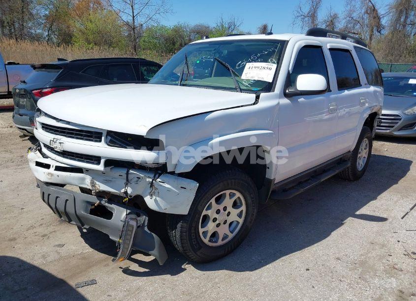 Photo 2 of 2005 Chevrolet Tahoe Z71 (VIN 1GNEK13T75R131741)