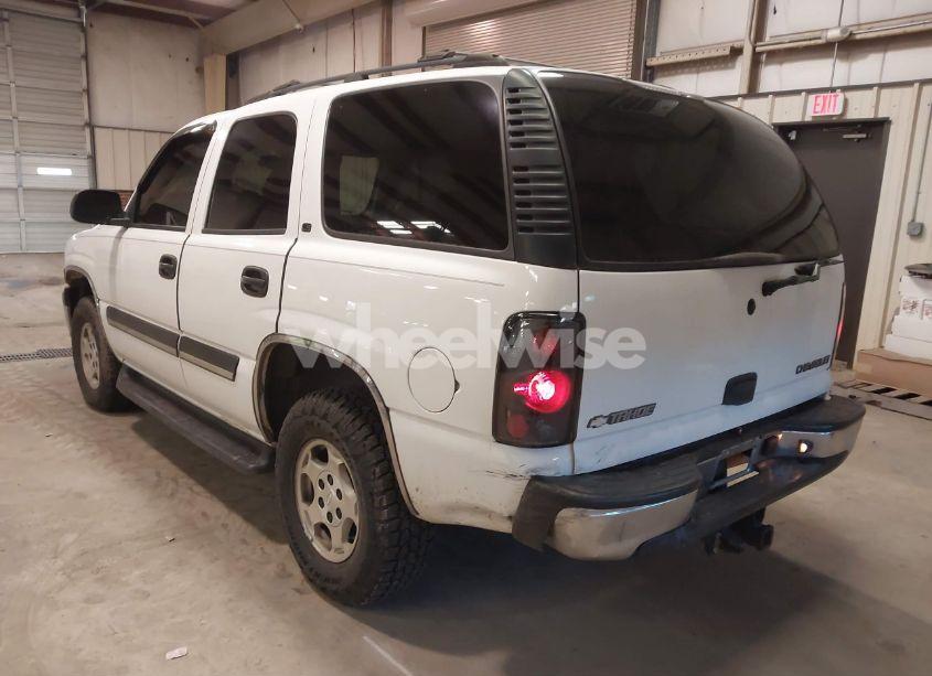 Photo 3 of 2005 Chevrolet Tahoe LS (VIN 1GNEK13T75R137331)