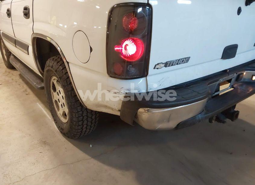 Photo 6 of 2005 Chevrolet Tahoe LS (VIN 1GNEK13T75R137331)