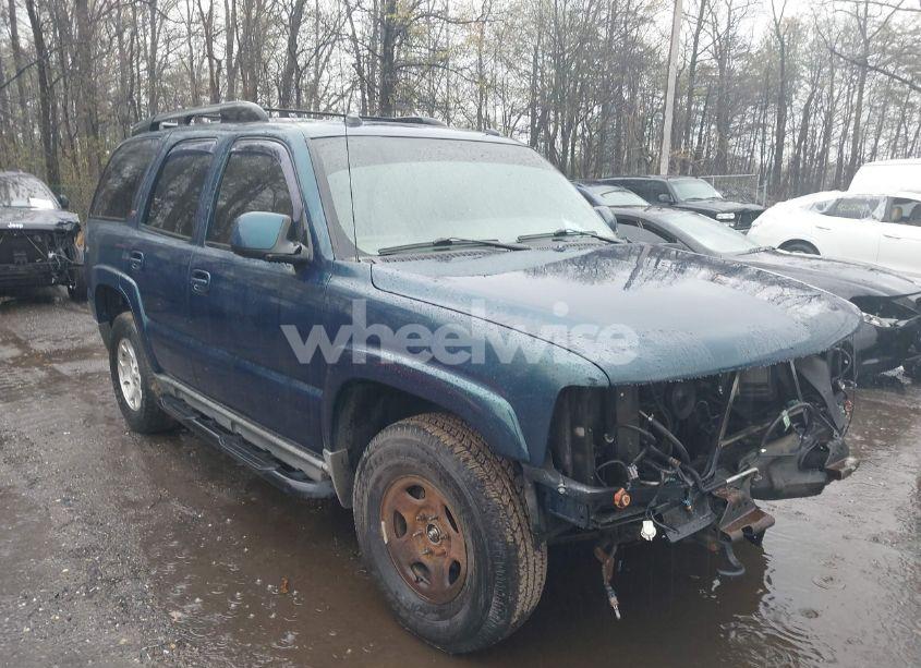 2005 Chevrolet Tahoe Z71 (VIN 1GNEK13T75R253693) main photo