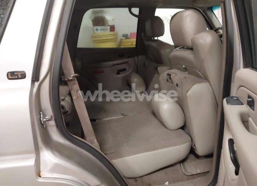 Photo 8 of 2006 Chevrolet Tahoe LT (VIN 1GNEK13T76R102290)