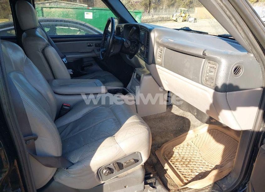 Photo 5 of 2000 Chevrolet Tahoe ALL NEW LT (VIN 1GNEK13T7YJ119463)