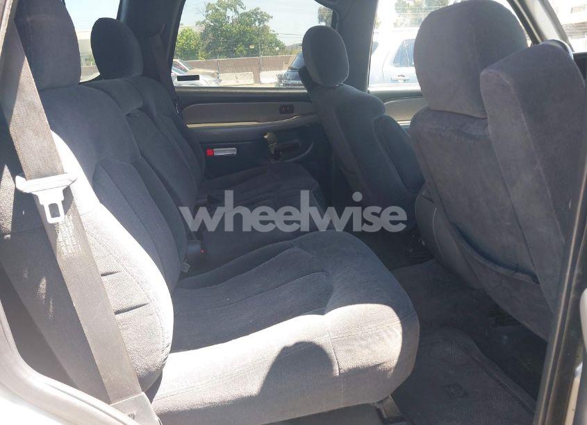 Photo 8 of 2000 Chevrolet Tahoe ALL NEW LS (VIN 1GNEK13T7YJ207073)