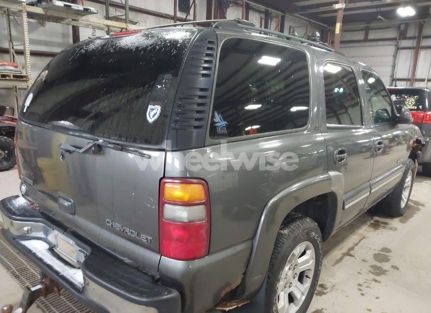 Photo 4 of 2001 Chevrolet Tahoe LT (VIN 1GNEK13T81J113158)