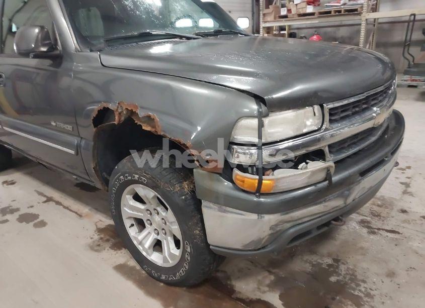 Photo 6 of 2001 Chevrolet Tahoe LT (VIN 1GNEK13T81J113158)