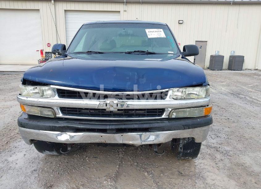 Photo 6 of 2001 Chevrolet Tahoe LT (VIN 1GNEK13T81J207380)