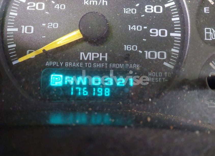 Photo 7 of 2001 Chevrolet Tahoe LT (VIN 1GNEK13T81J207380)