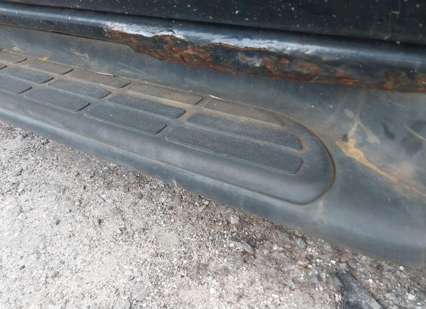 Photo 14 of 2001 Chevrolet Tahoe LT (VIN 1GNEK13T81J213521)